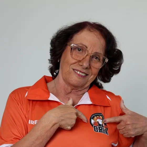 Integrante da direção do Riachuelo com a camisa dos Crias